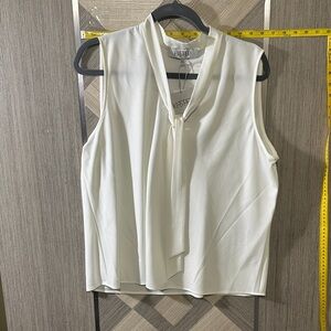 Kasper Women's Cream Sleeveless Blouse